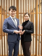 新店舗の立ち上げサポートスタッフ 残業ほぼ無 5日以上の連休取得ok 年収900万円 入社２年目 1045699 応募資格 業種 職種 社会人未経験者 第二新卒 歓迎 学歴不問 雇用形態 正社員 株式会社エンパワーの転職 求人情報 エン転職