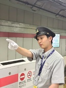都営地下鉄受託駅の駅員◆未経験歓迎／残業月平均10H1