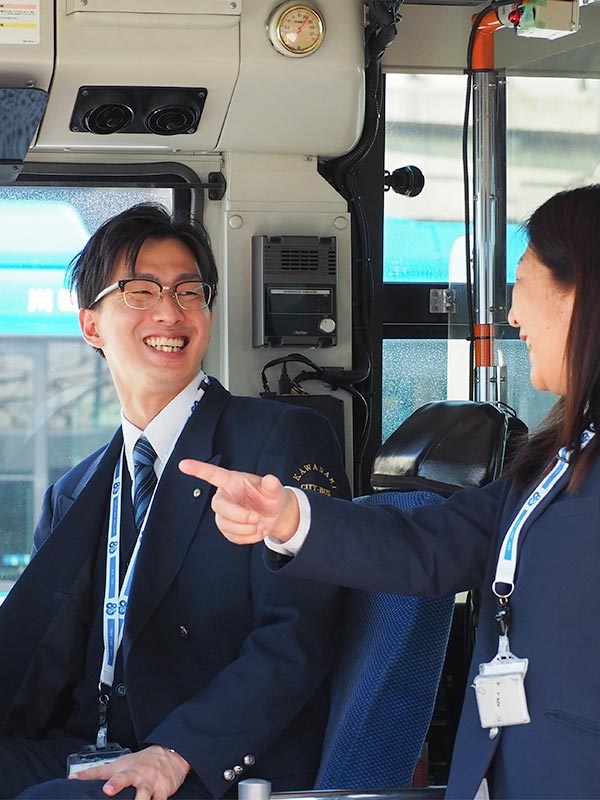 市バスの運転手（養成枠）◆未経験者歓迎／人々の交通インフラを支える仕事ですイメージ1