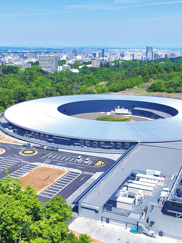 研究施設の事務職員◆世界最高水準の研究施設をサポート／年休122日／賞与年2回／福利厚生充実！イメージ1