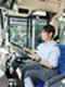 バス運転士◆大型二種免許の取得費負担／1年目で月収30万円可／普通AT応募OK／入社祝金最大30万円