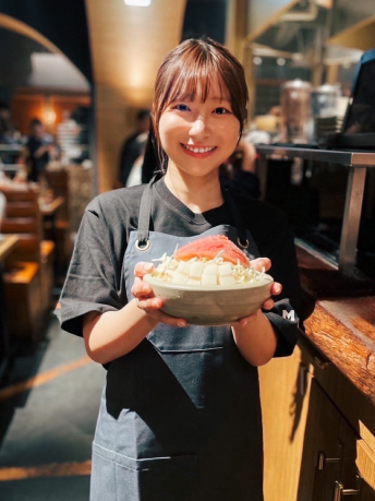 もんじゃ焼き専門店の店長候補（SV候補）◆月給45万円～／完休2日／昇給年4／賞与年2／福利厚生豊富イメージ1