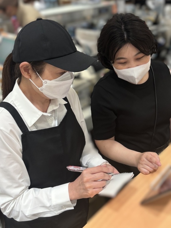 食品イベント催事の運営マネージャー◆トレンドスイーツ等のお店／完休2日／残業月20h／育休実績多数イメージ1