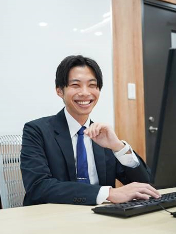 社内SE（実務未経験OK）◆残業月10H程／完休2日制／住宅手当あり／健康診断に関するシステムを担当イメージ1