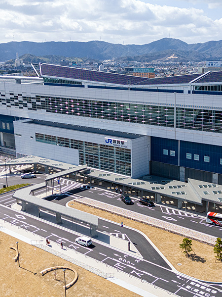 新幹線駅舎の建築職◆年間休日122日／国土交通省の所管組織／新幹線の建設などを担う公的機関イメージ1