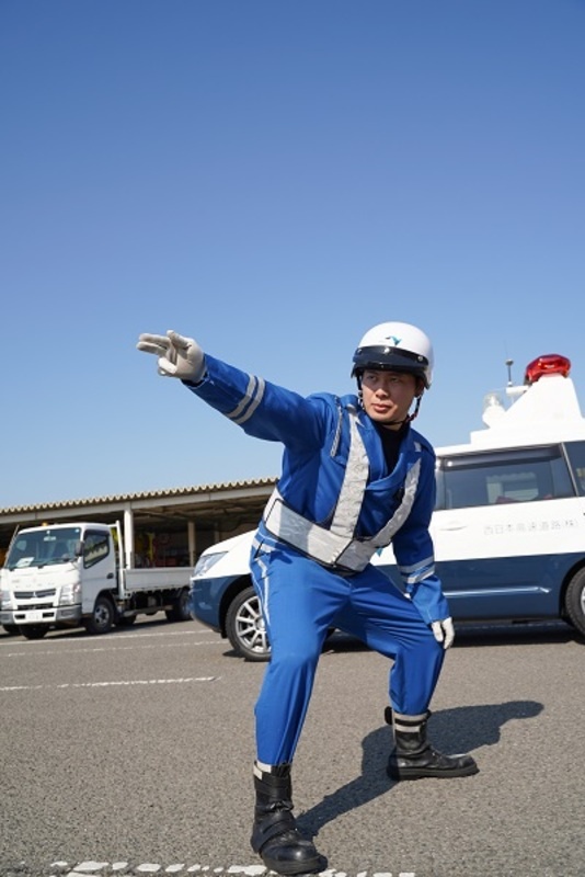 高速道路のパトロール隊員（未経験歓迎）◆昨年度賞与4.15ヶ月分／借り上げ社宅あり／残業月10時間程イメージ1