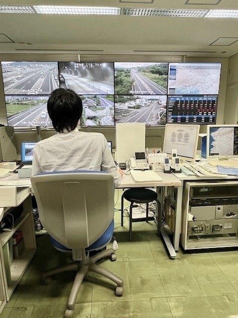 道路交通状況の情報管理スタッフ◆年休120日以上／2日働いたら2日休みの勤務形態／定着率95％イメージ1