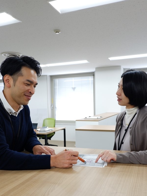 オフィスビルの管理スタッフ◆年間休日125日／残業月20時間以内／東証プライム上場グループイメージ1