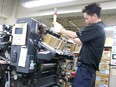 封筒の製造スタッフ（未経験OK）◆創業60年／業界大手の依頼8割／基本土日休み／有休取得率90％以上3
