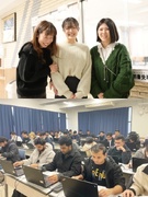 専門学校の教員（工業・建築・商業・医療分野）◆土日祝休み／基本定時退社／実働7.7H／未経験歓迎1