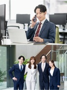 経理総務◆バックオフィスから会社の成長を支える／月給30～50万円／経験者優遇／賞与年6回／土日祝休1