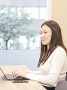 法人営業◆博報堂グループ／年間休日128日／月残業10時間未満／月給31万円～1