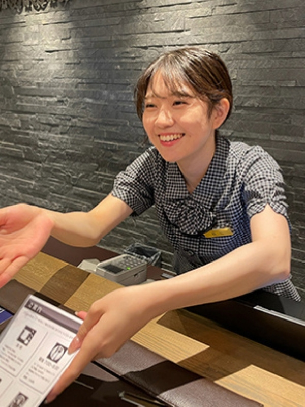 ホテル総合職◆未経験歓迎！／賞与年2回／時短勤務OK／選べる働き方／1週間の連休も取得可能！イメージ1