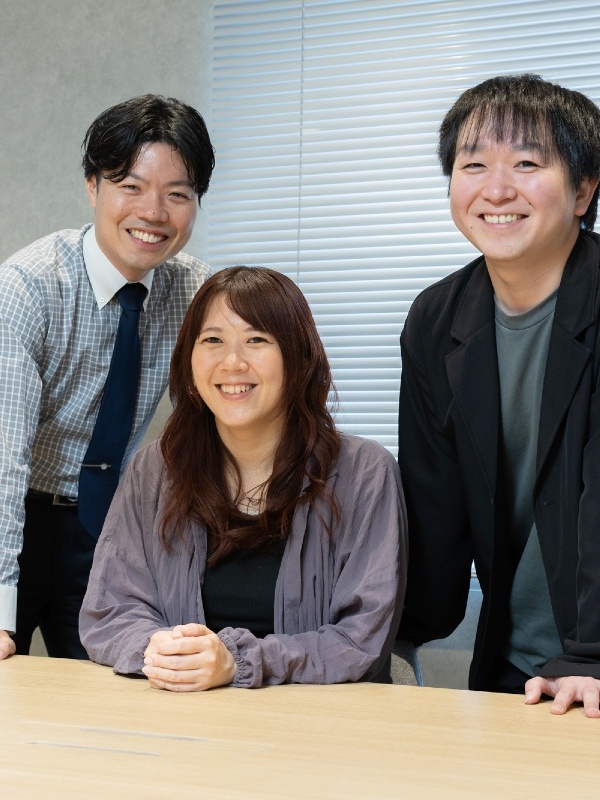 経理◆設立58年の出版社／年休130日／土日祝休み／残業月1h／服装・髪色・ネイル自由／定時前退勤可イメージ1