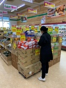 『業務スーパー』の販売スタッフ◆年20店舗～30店舗新規オープン／月給25万円～35万円／賞与年2回1