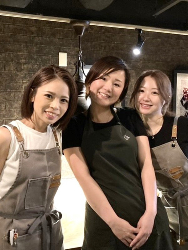 店舗運営スタッフ（未経験歓迎）◆月給30万円以上／収入or休みの選べる働き方／髪色・ネイル自由イメージ1