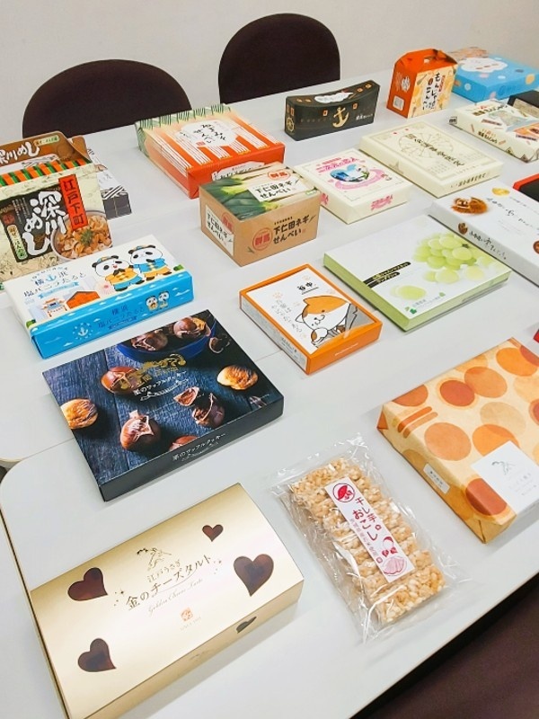 お土産菓子のルート配送スタッフ◆普免OK！／月給30万円～／賞与年2回／最大6ヵ月の研修アリイメージ1
