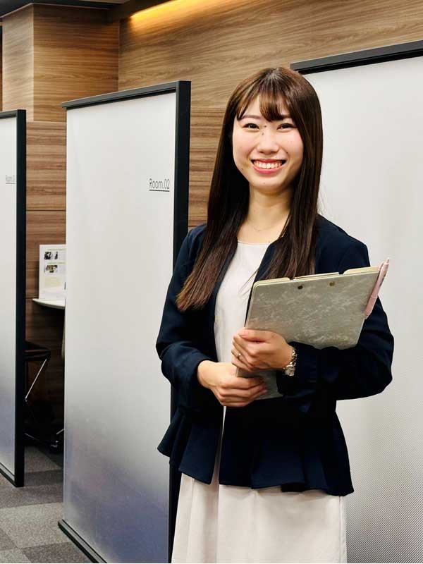 結婚アドバイザー◆エステティシャン・美容業界出身者大歓迎！／年間休日休暇120日／転勤無しイメージ1