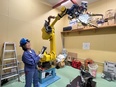 ロボットティーチングエンジニア（未経験歓迎）◆産業用ロボットに動きを教える／賞与9ヶ月／車通勤OK3