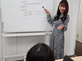 サポート事務◆未経験からIT業界にチャレンジ／土日祝休／残業月10h以内／研修からスタート2