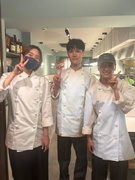 店長候補（未経験歓迎）◆話題の中華コラボ店・焼肉店のオープニング／転勤無／ランチ営業無／日祝定休も1