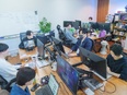 Webディレクター（未経験歓迎）◆裁量大きめ・少数精鋭組織／フレックス／リモート可／年休130日2