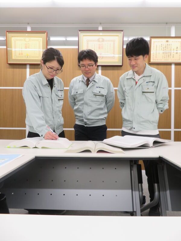 補償コンサルタント◆フォロー体制抜群！1人立ちまで全面サポート／土日祝休／賞与年3回／家族手当あり！イメージ1