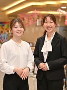 ホールスタッフ◆未経験でも月給25万円～／実働7.5h／残業月10h／アミューズメントホール多数展開1