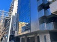 事務スタッフ◆新横浜駅より徒歩3分のオフィス／ピアス・ネイル・服装・髪色自由／基本土日祝休み2