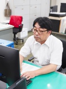 経理◆将来の管理職候補／残業少なめ／昨年賞与4.2ヶ月分／設立から64年間黒字経営／栗林商会グループ1