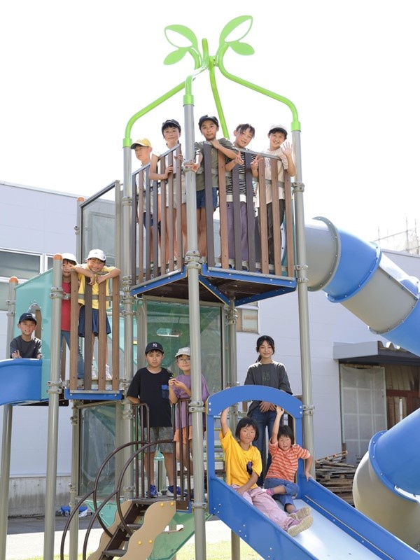 法人営業（公園の遊具等を提案）◆業界シェア最大級／官公庁との取引多数／残業月20h以下／設立70周年イメージ1