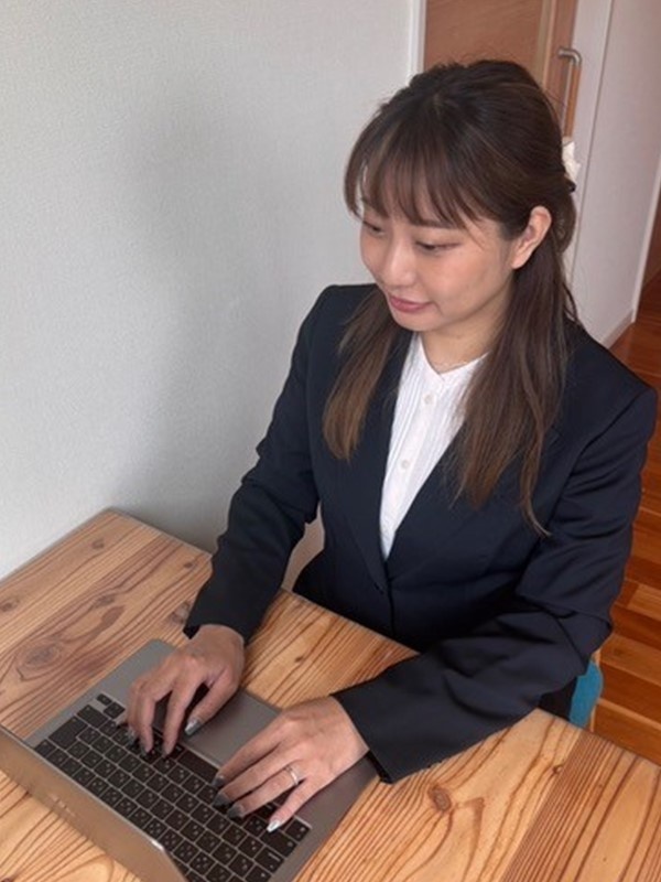 採用担当（未経験歓迎）◆スタッフの採用・配属を担当／年間休日120日／残業なし／月給26万円～イメージ1