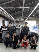 車のサービススタッフ（未経験歓迎）◆残業月10h程度／住宅手当あり／賞与年3回／研修充実！1
