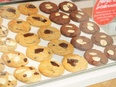 クッキーの販売スタッフ◆1年目の月収例30万円／完休2日／髪色髪型自由／クッキー付き面接1回3
