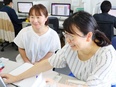 デザイナー（自治体が発行する出版物を制作）◆原則土日祝休み／年休120日／賞与最大4ヶ月分／住宅手当3