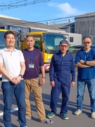 清掃スタッフ◆毎年昇給／月収30万円～可／基本17時あがり／65歳まで働ける／住宅・家族手当など充実1