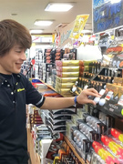 ゴルフショップの買取販売スタッフ◆未経験歓迎／入社祝金10万円／昨年度賞与5.5ヶ月分／インセンあり1