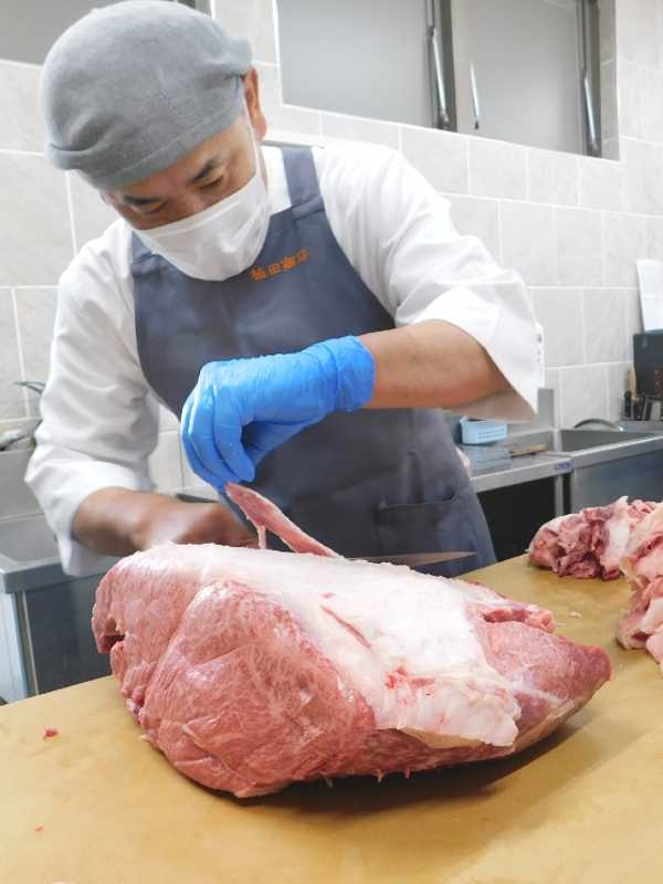 精肉加工の技術職（お肉専門店の運営・肉加工）◆未経験可／店長候補／月9日以上休み／明治創業の名店イメージ1