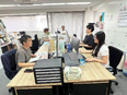 SNS運用スタッフ（日本未上陸商品をPR）◆年休120日／残業月12h／私服勤務OK／特別休暇あり2