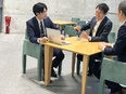 パチンコ関連製品のルート営業◆月給32万円以上スタート／完休2日制／東証プライム上場／フレックス2
