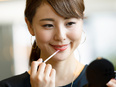 資生堂本社の事務◆年休125日以上／社内カフェで健美食／時短勤務も可／週2～4日在宅／月収例33万円2