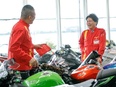 バイクアドバイザー◆昨年賞与最大4.4ヶ月／月1000円の寮完備／完休2日／残業月13h／ノルマなし2