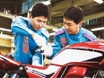 バイク整備士◆90日間は給与をもらいつつ、自社スクールで学べる！／未経験・無資格大歓迎／完全週休2日2