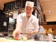 総合職◆新店舗増加中／年収700万円以上可／土日祝休み可／賞与4ヶ月分／住宅手当あり／書類選考なし！3