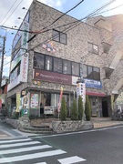住宅の仲介営業◆残業月15hほど／設立から50年以上／自由な営業スタイルで商談力を磨ける／社宅あり1