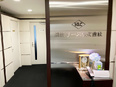 ルート営業（工事で使う鋼板などを担当）◆年間休日132日／定時の18時退社OK／人間関係で悩まない2