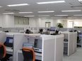 コールセンタースタッフ◆未経験歓迎／3月新オフィス移転／8時～11時出勤可／年休120日～／家族手当2