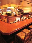 和食ダイニングの店舗運営スタッフ（店長候補）◆残業月20h以内／独立支援制度あり／裁量権を持って働く1