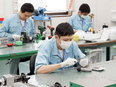 製造スタッフ（未経験歓迎）◆完全週休2日制／賞与年2回／各種手当充実／日勤のみで夜勤なし／面接1回3
