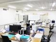 経理事務◆残業ほぼゼロ／土日祝休み／年間休日125日／産育休実績あり／服装自由／今年で創業80周年！3